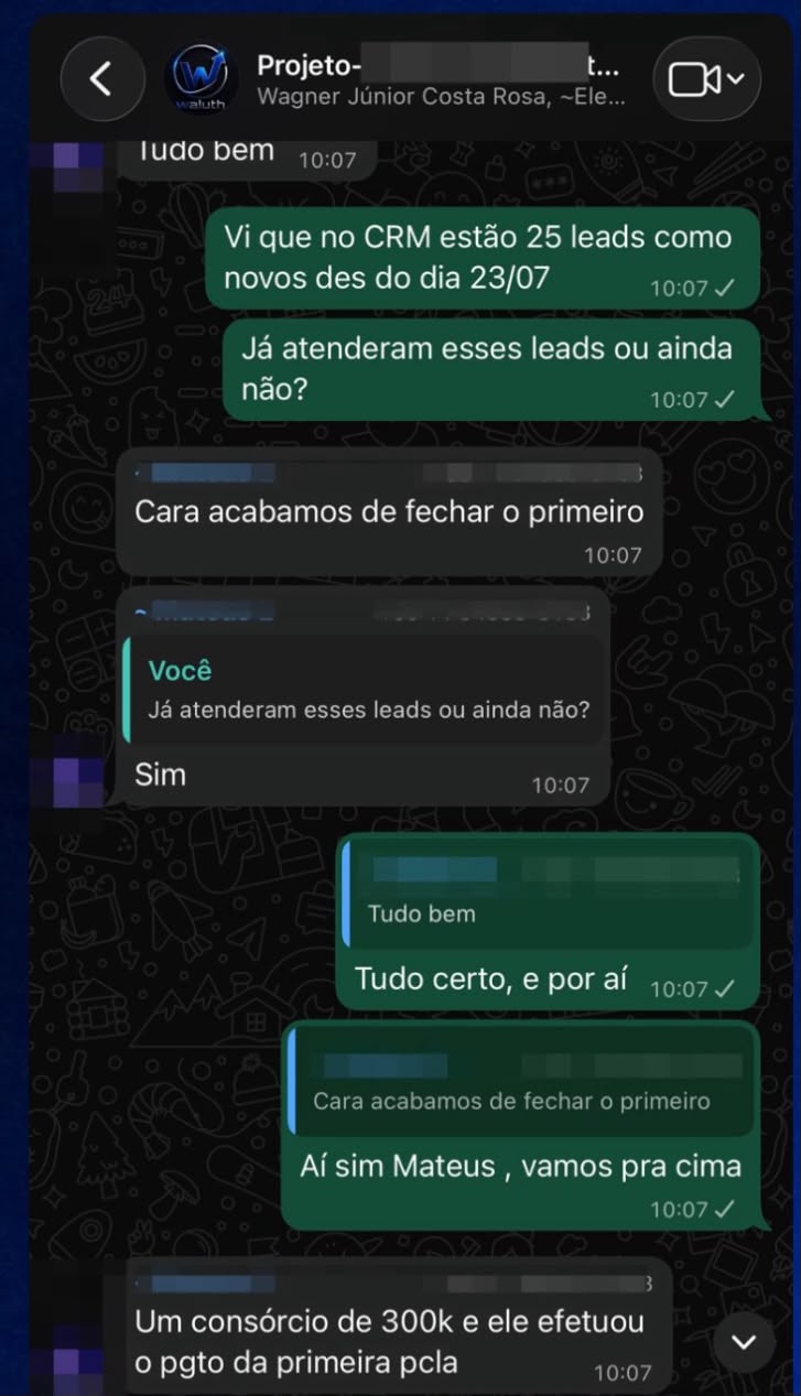 Conversa de cliente relatando novos fechamentos durante a operação